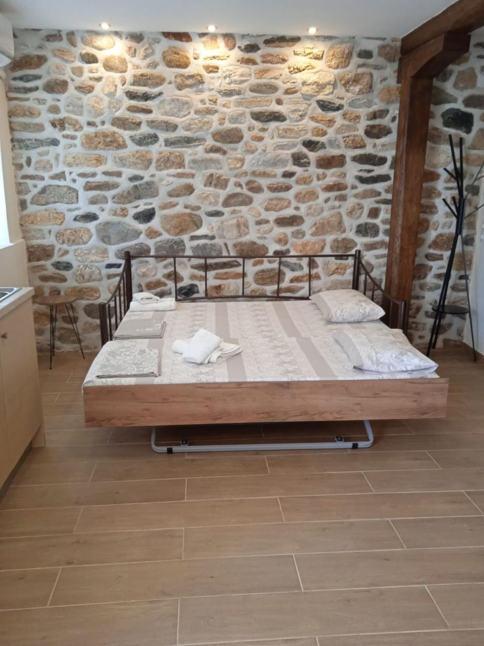 Marina's Apartments - White & Stone Apartment Apartment in Halkidiki