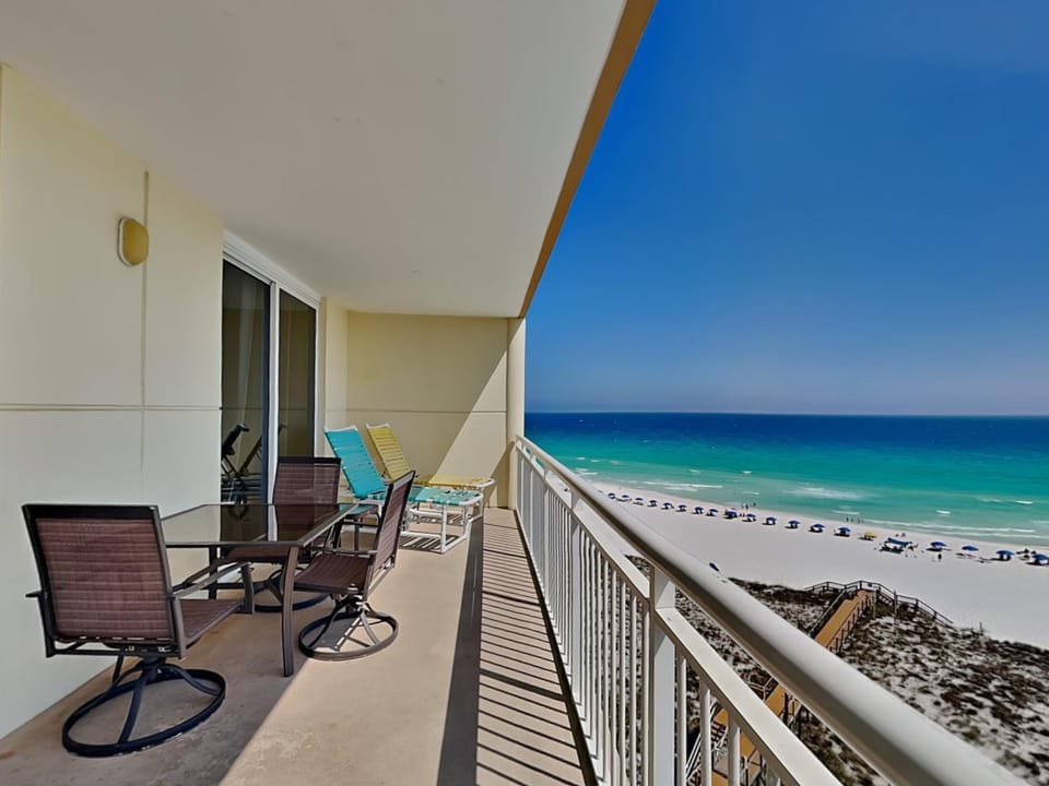 Balcony/Terrace, Seating area, Beach, Sea view