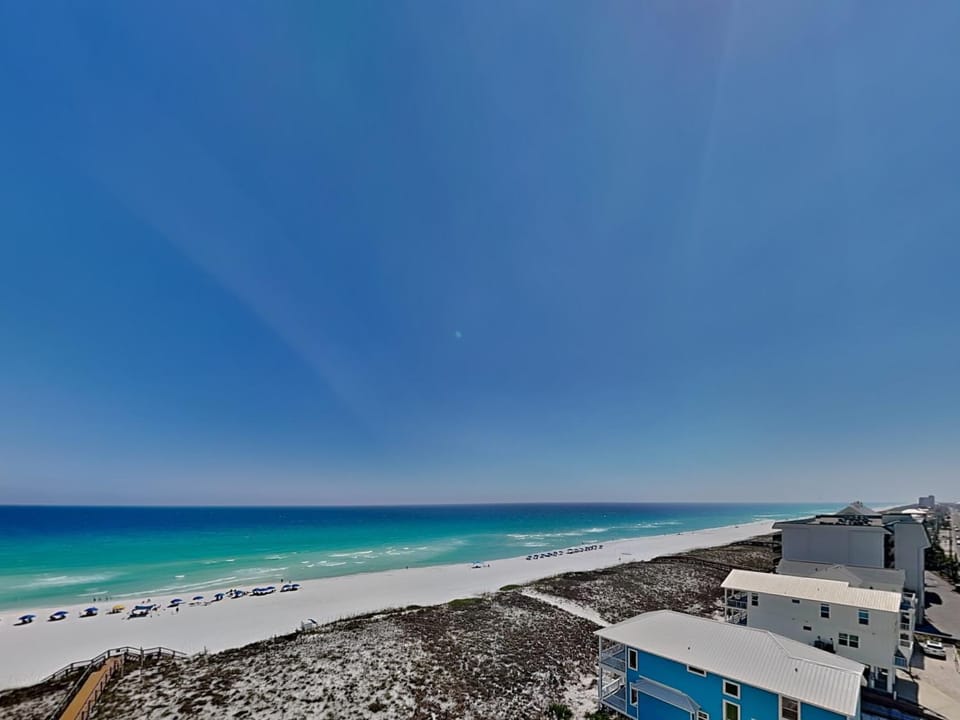 Property building, Neighbourhood, Beach, Sea view