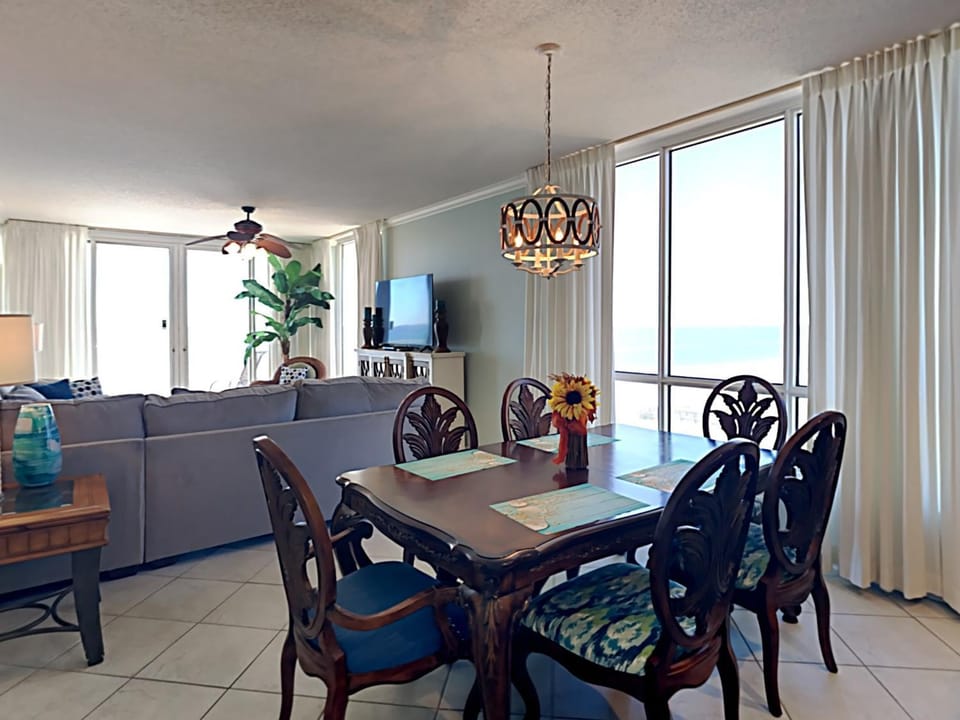 Living room, Seating area, Dining area, Sea view, furniture