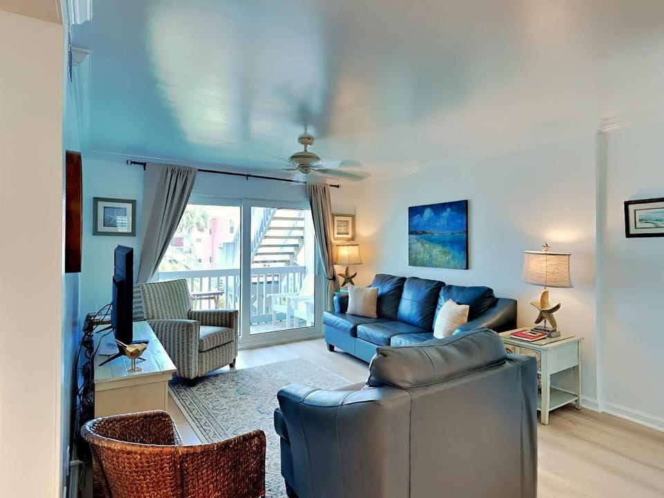 Balcony/Terrace, Living room, Seating area, furniture