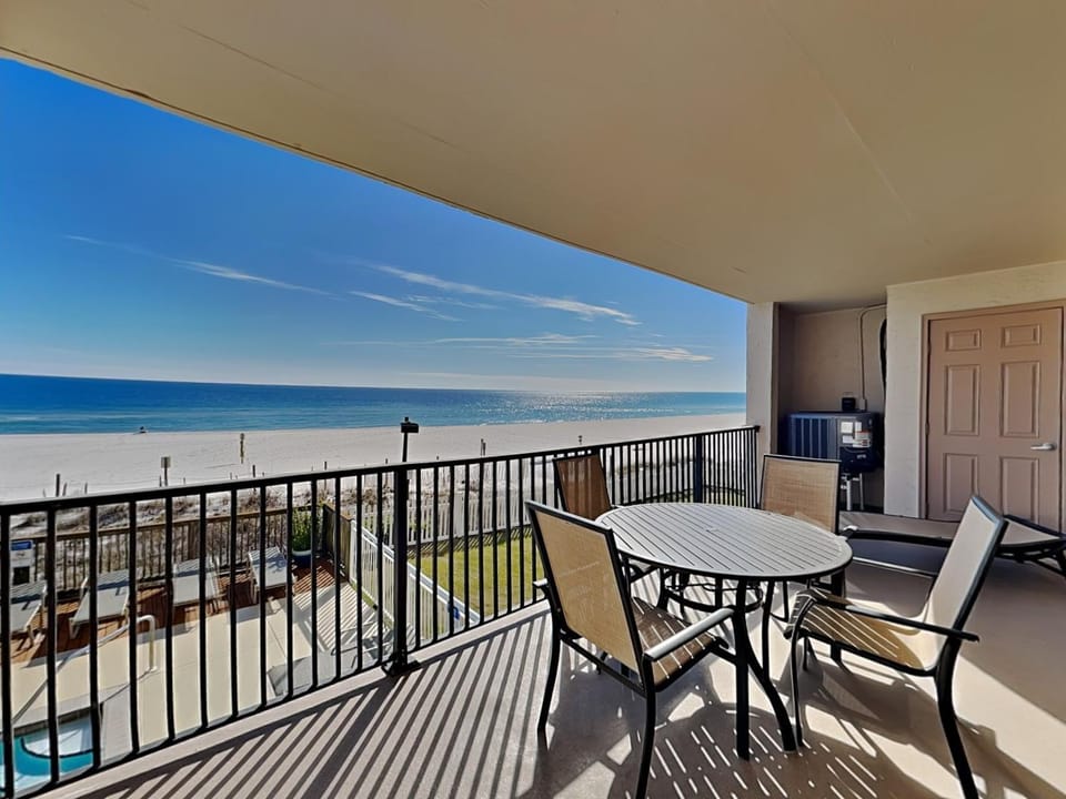 Balcony/Terrace, Seating area, Beach, Sea view, furniture