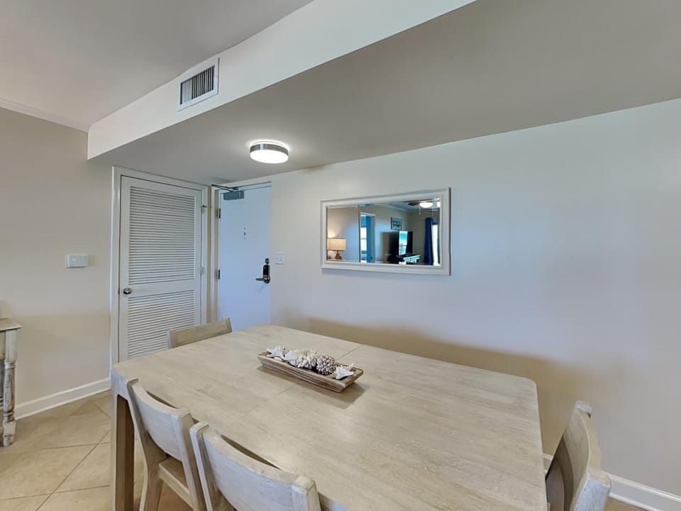 Regency Towers #802 East Apartment in Pensacola Beach