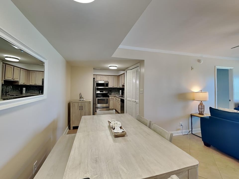 Kitchen or kitchenette, Living room, Dining area, furniture