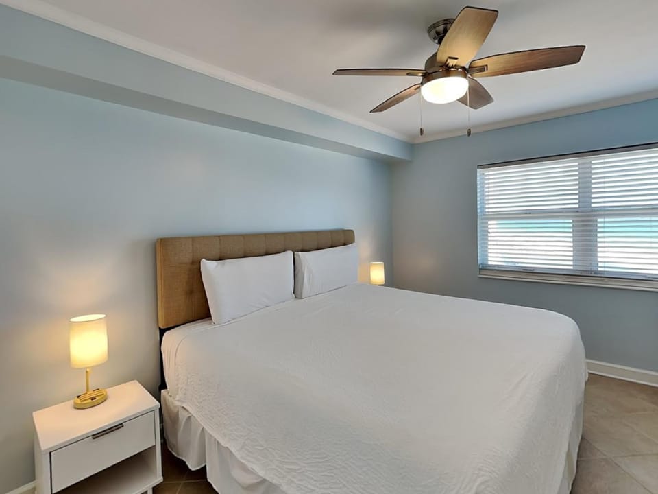 Regency Towers #802 East Apartment in Pensacola Beach