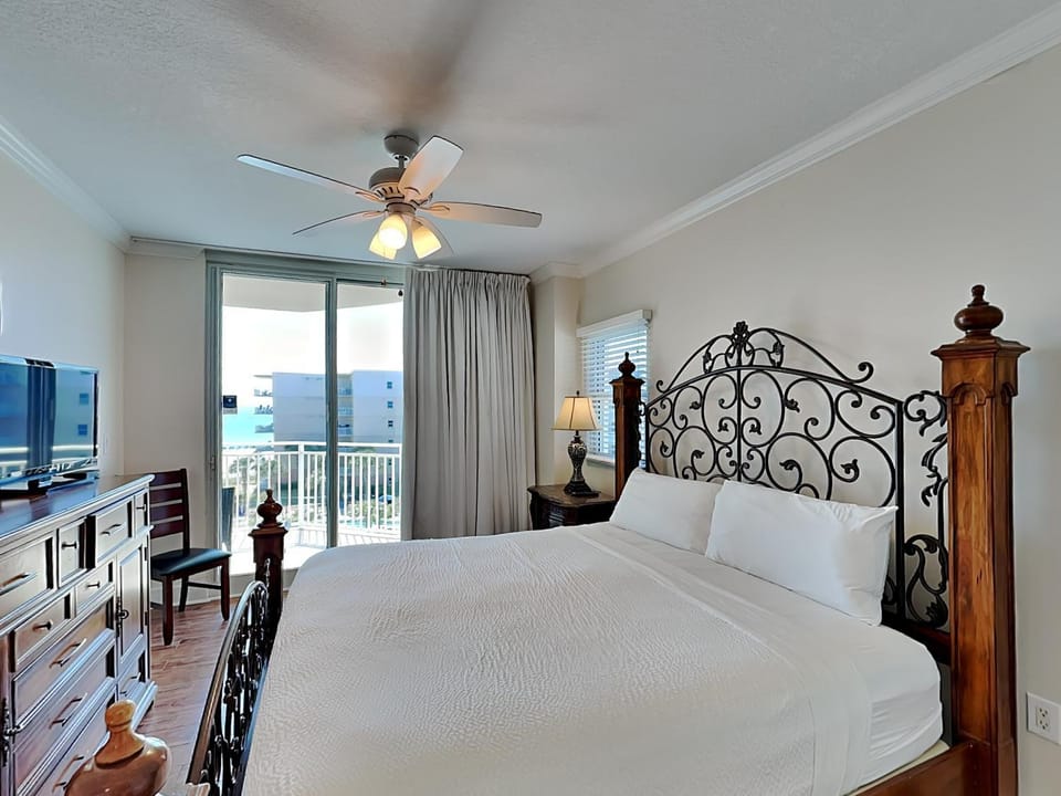 Bed, TV and multimedia, Balcony/Terrace, Bedroom, Sea view