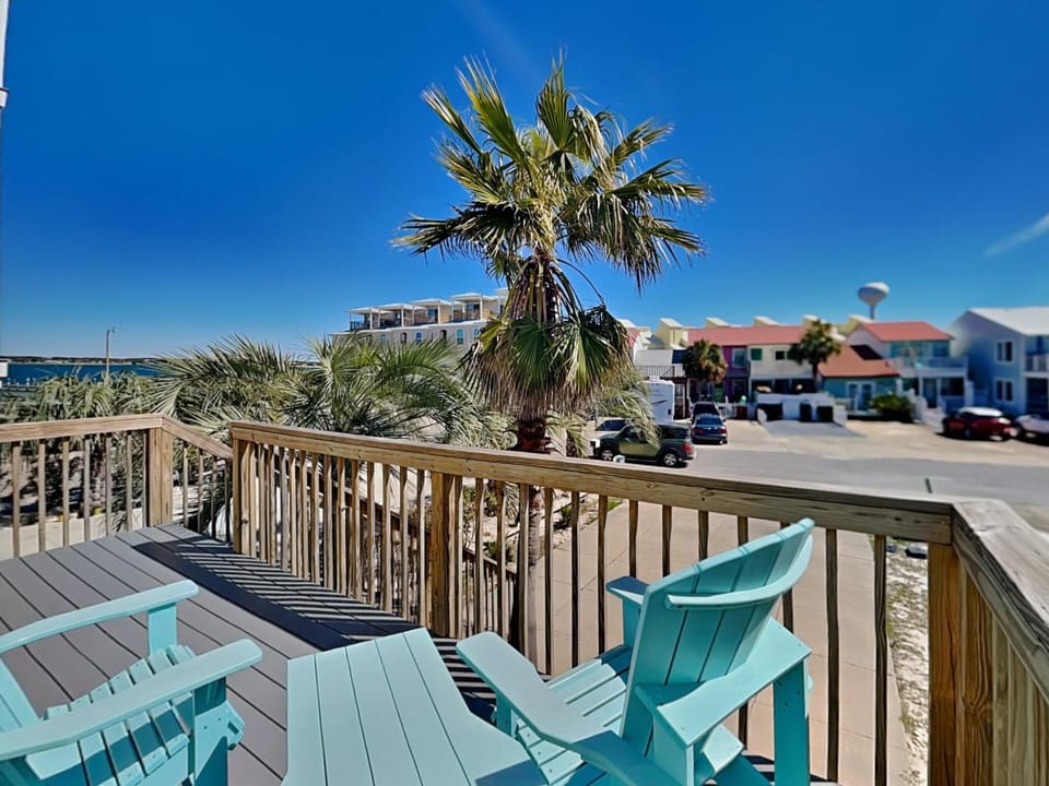 Neighbourhood, Balcony/Terrace, Sea view