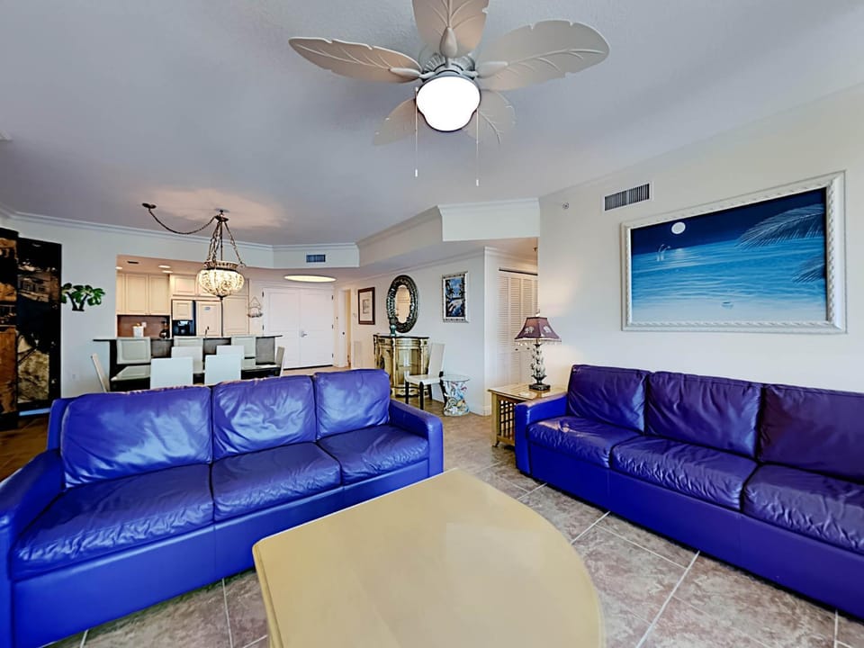 Living room, Seating area, Dining area, furniture, air conditioner