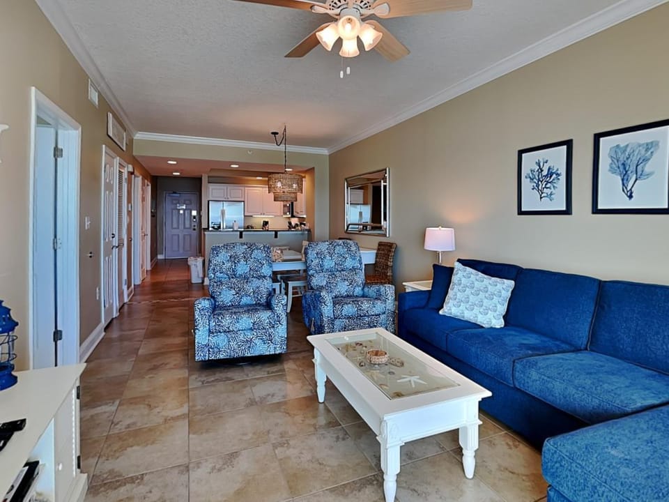Kitchen or kitchenette, Living room, Seating area, furniture
