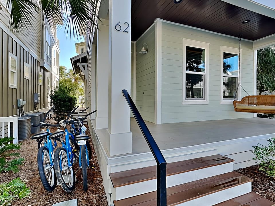 Property building, Facade/entrance, Neighbourhood, Cycling, furniture