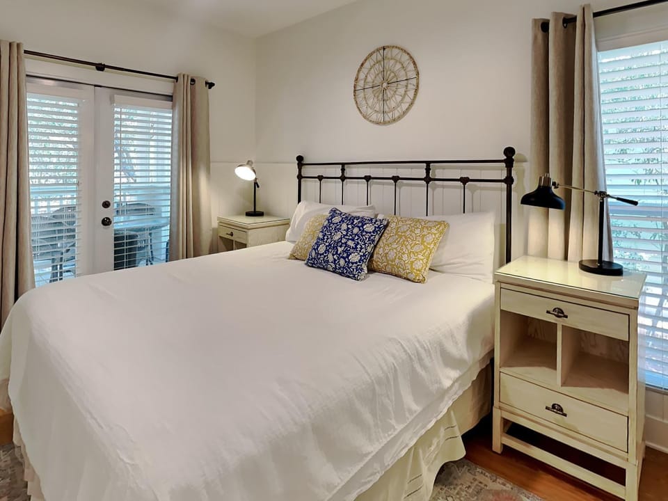 Bed, Bedroom, furniture