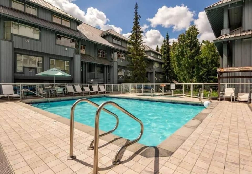 Spa and wellness centre/facilities, Swimming pool