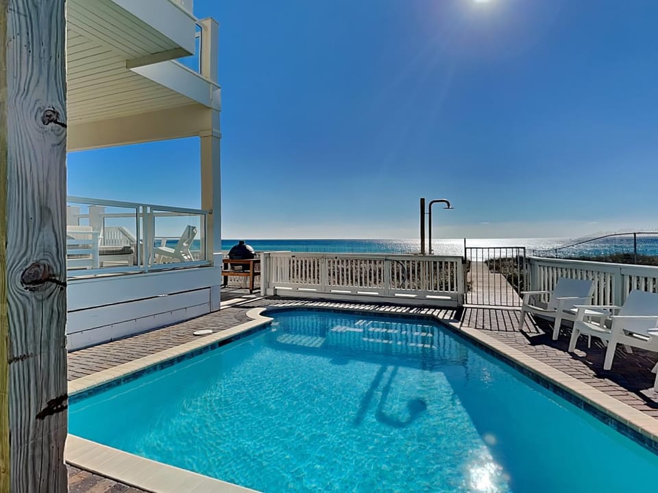 BBQ facilities, Balcony/Terrace, Seating area, Sea view, Swimming pool