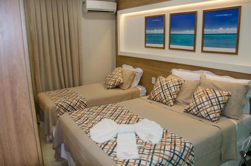 Photo of the whole room, air conditioner