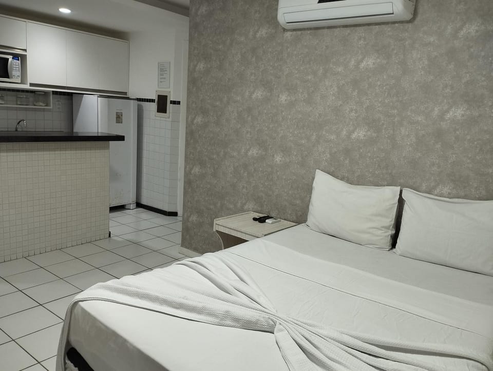 Bed, Kitchen or kitchenette, Living room, Photo of the whole room, air conditioner
