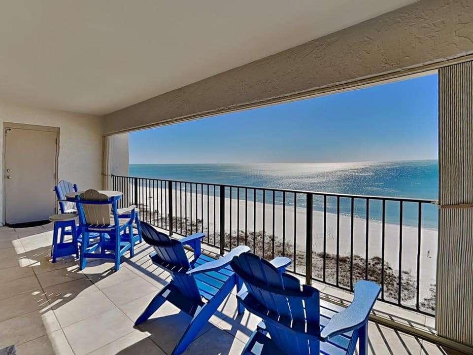 Balcony/Terrace, Seating area, Beach, Sea view