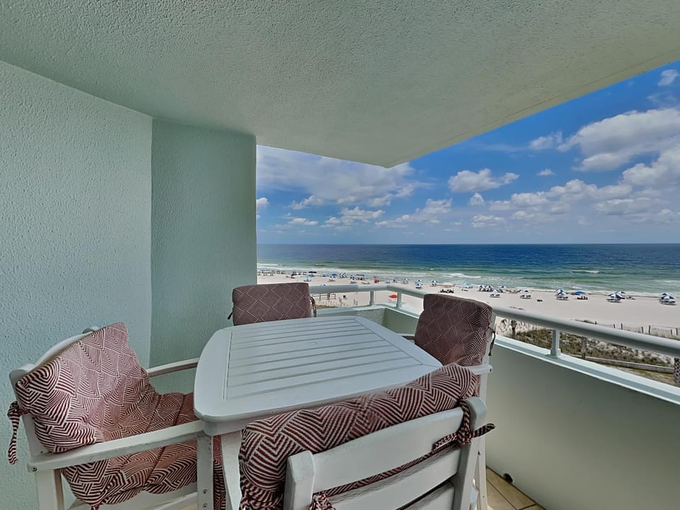 Balcony/Terrace, Seating area, Beach, Sea view, furniture