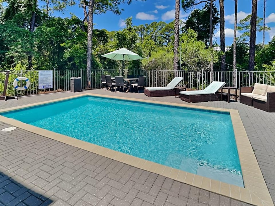 Patio, Natural landscape, Seating area, Dining area, Swimming pool