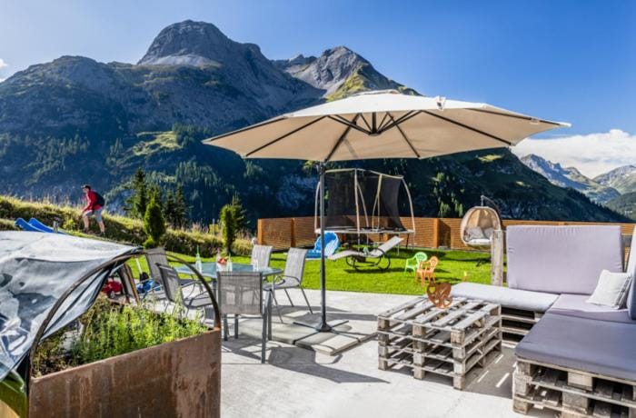 Spring, Natural landscape, Balcony/Terrace, Dining area, Mountain view, sunbed