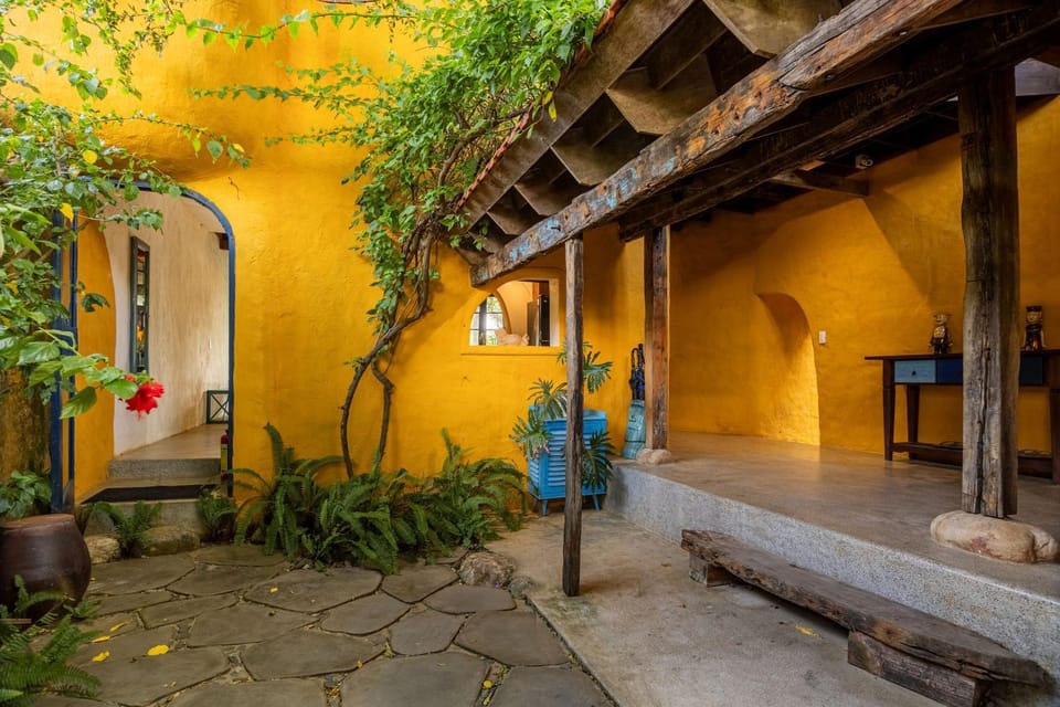 Inner courtyard view