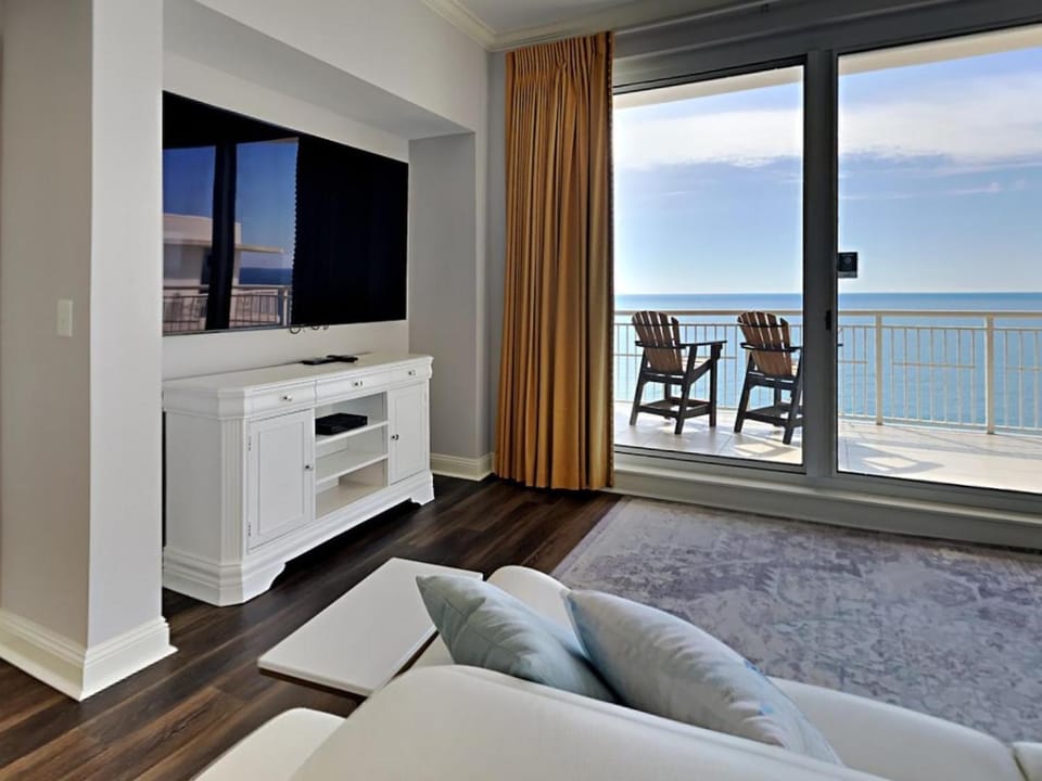TV and multimedia, Balcony/Terrace, Living room, Seating area, Sea view, furniture