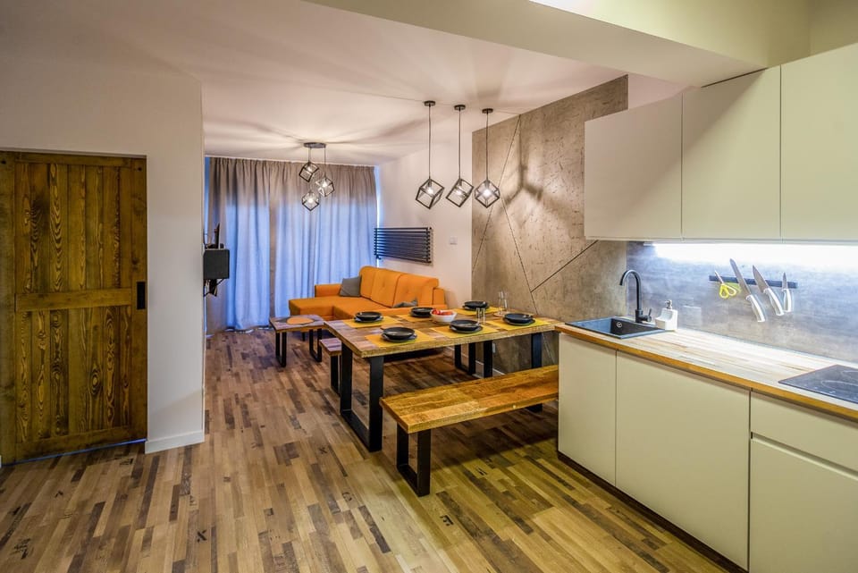 TV and multimedia, Kitchen or kitchenette, Living room, Seating area, Dining area, Bedroom, dishwasher, heating, oven, stove