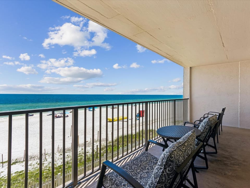 Balcony/Terrace, Seating area, Beach, Sea view