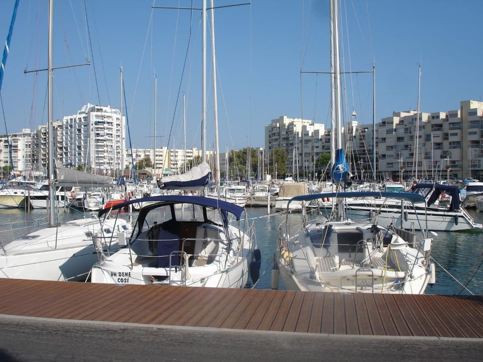 Day, Activities, City view, Sea view