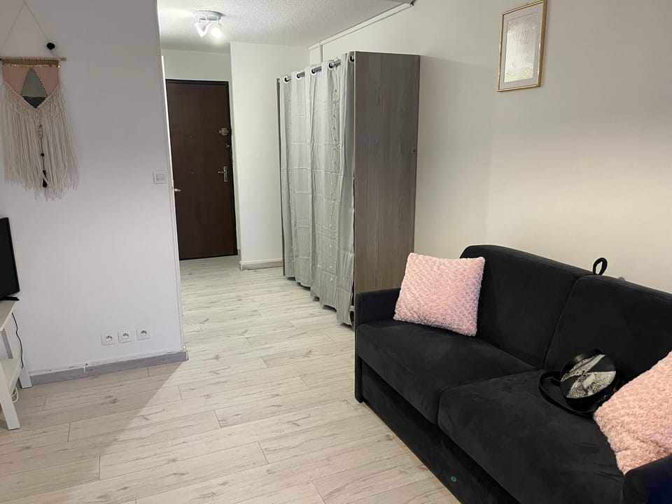 Living room, wardrobe