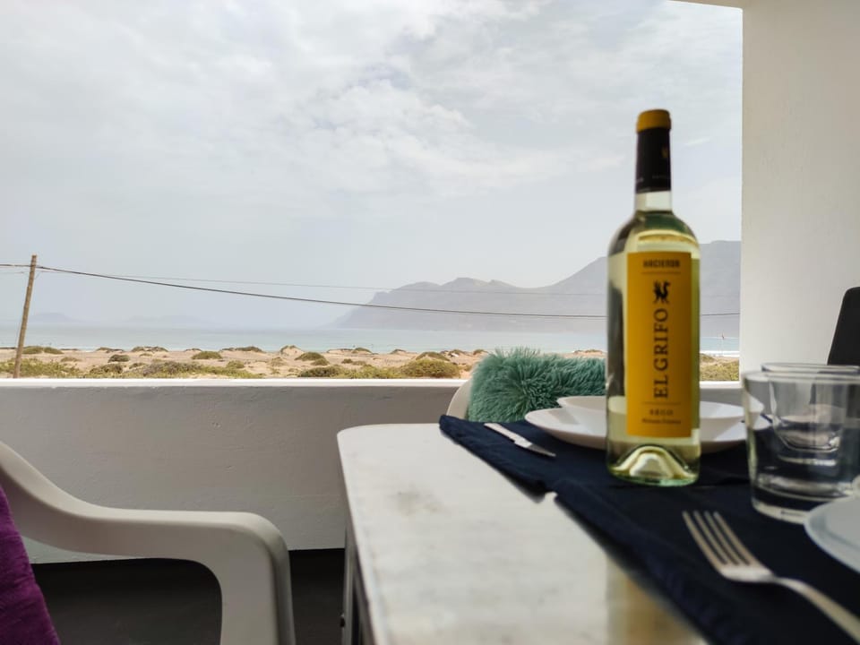VolKKanrentals Beach View House House in Isla de Lanzarote