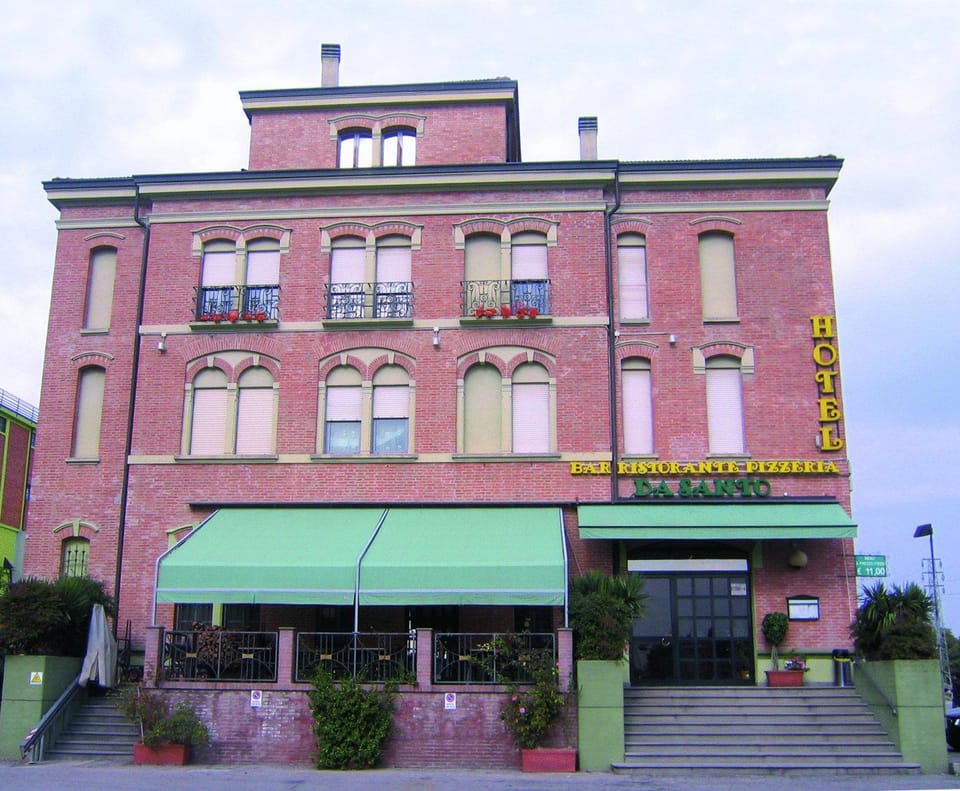 Facade/entrance, Day