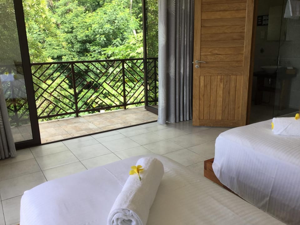 Bougainvillas Seychelles Apartment in Africa