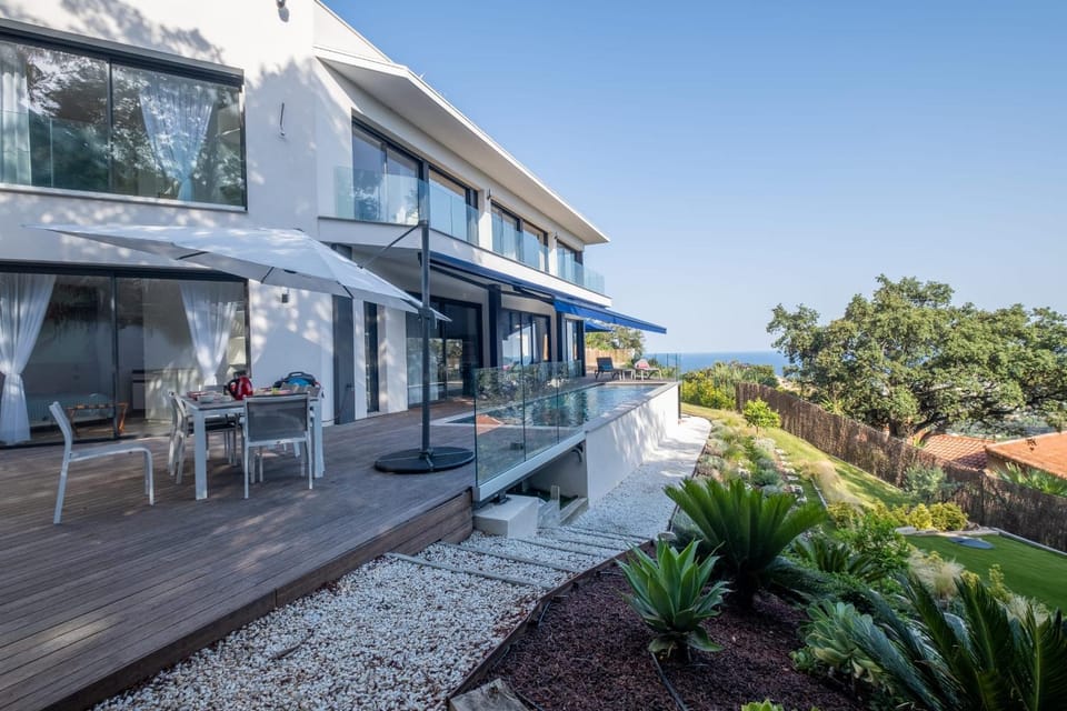 Architect-Designed House Heated Pool and Sea View Villa in Mandelieu-La Napoule