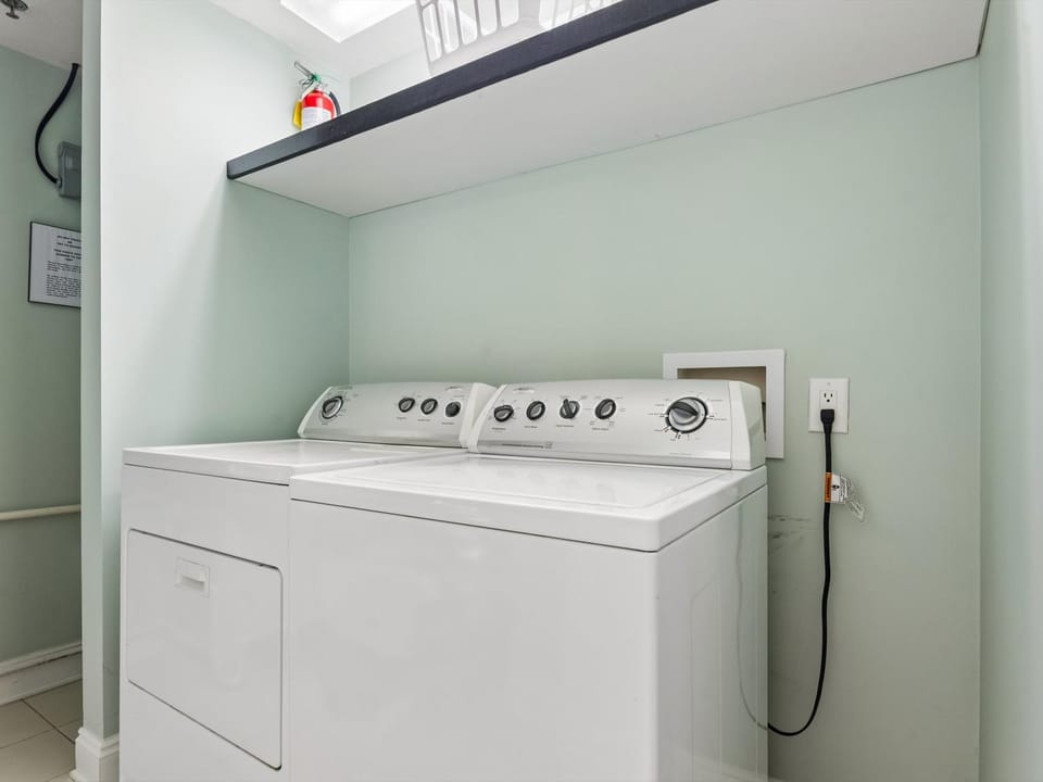 laundry, washing machine, dryer