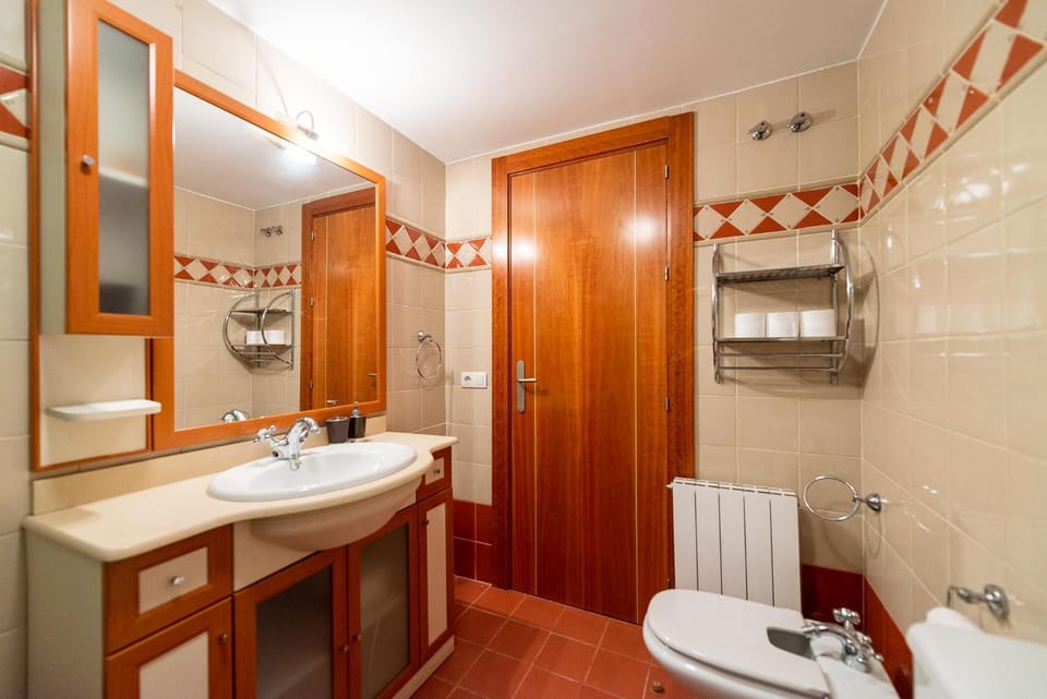 Nice Apartment Center City Apartment in Granada