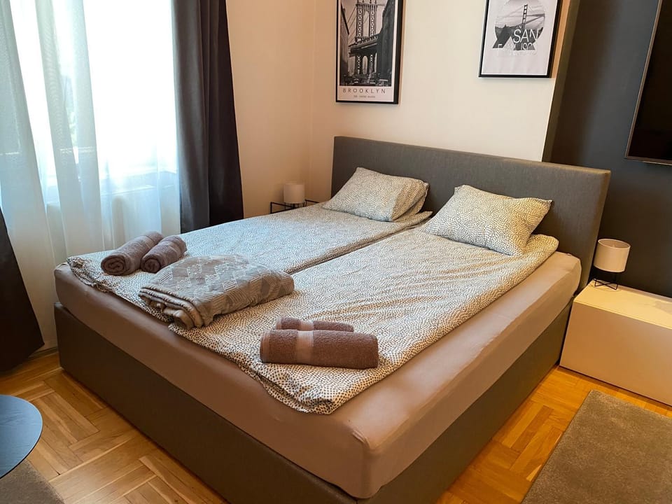 Stylish Apartment by the Vígszínház Theater Apartment in Budapest