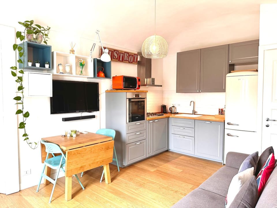 TV and multimedia, Living room, Dining area, dishwasher, minibar, pet friendly, stove