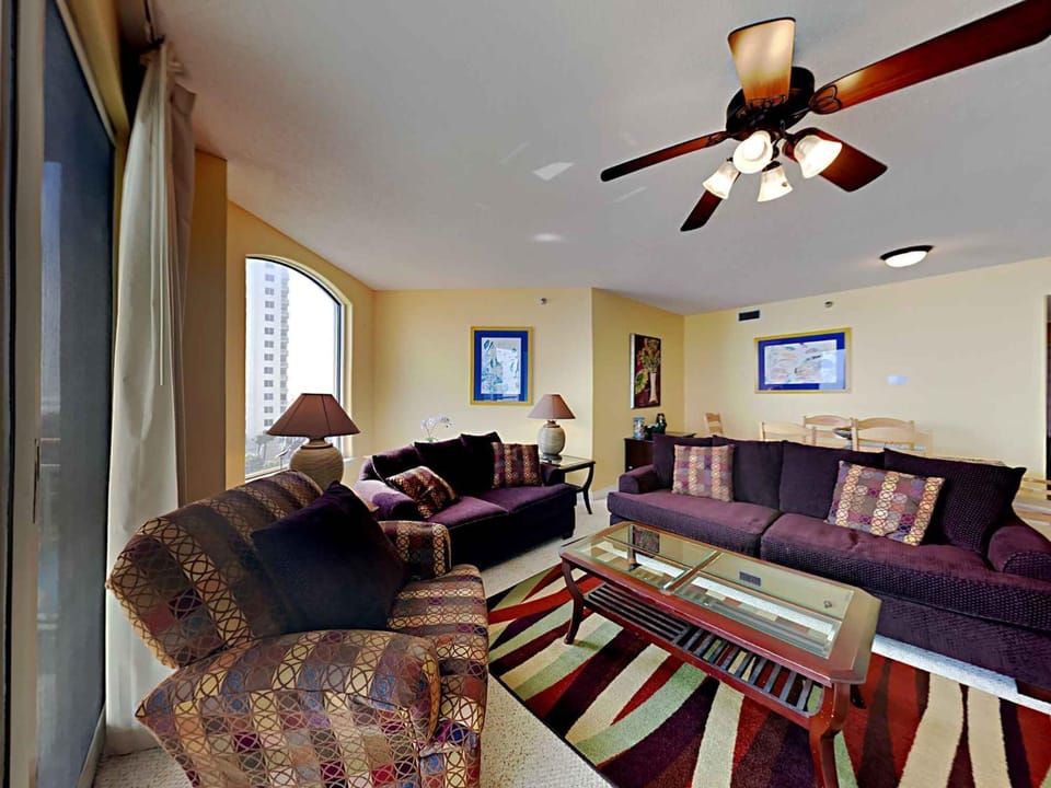 Living room, Seating area, City view, furniture