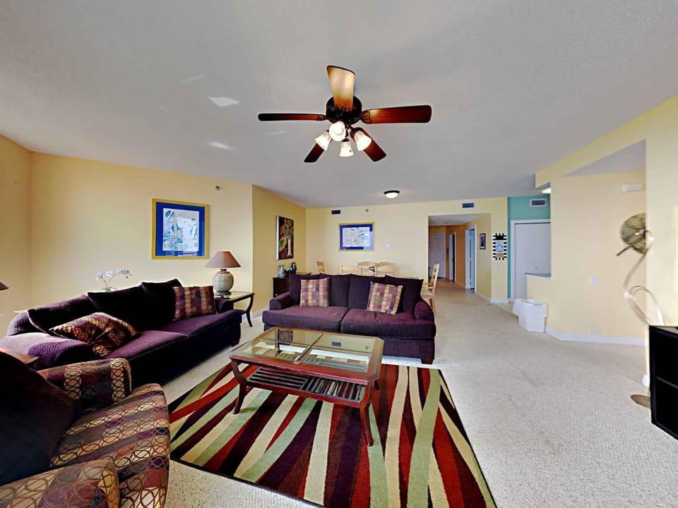 Kitchen or kitchenette, Living room, Seating area, furniture
