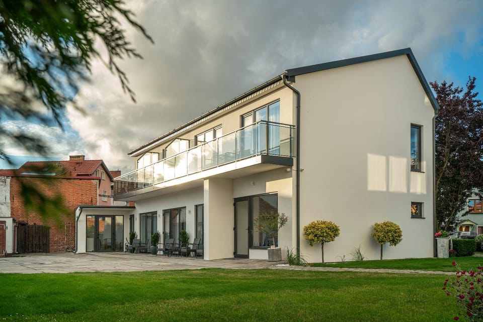 Property building, BBQ facilities, Garden, Balcony/Terrace, Parking