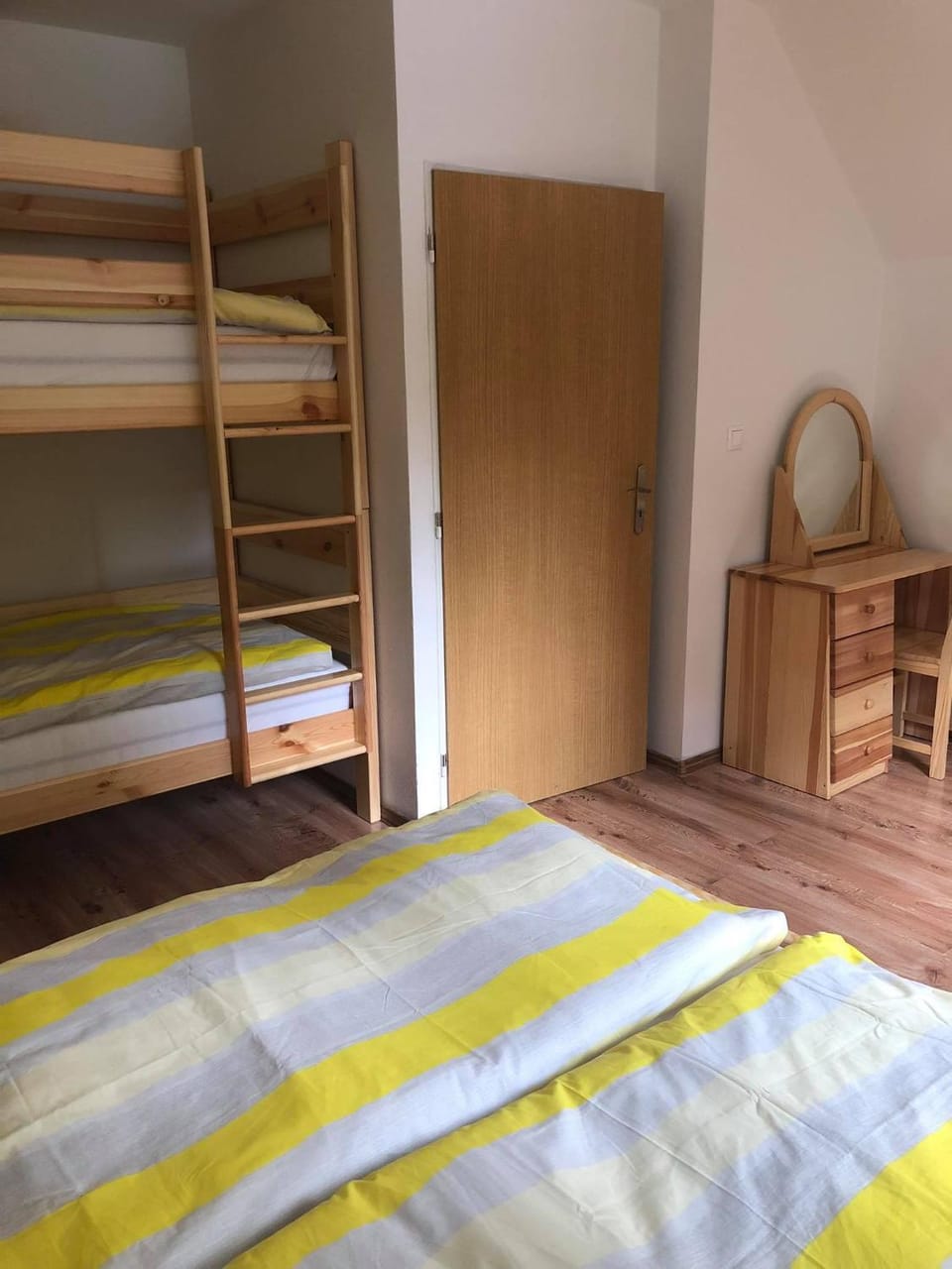 Photo of the whole room, Bedroom, bunk bed