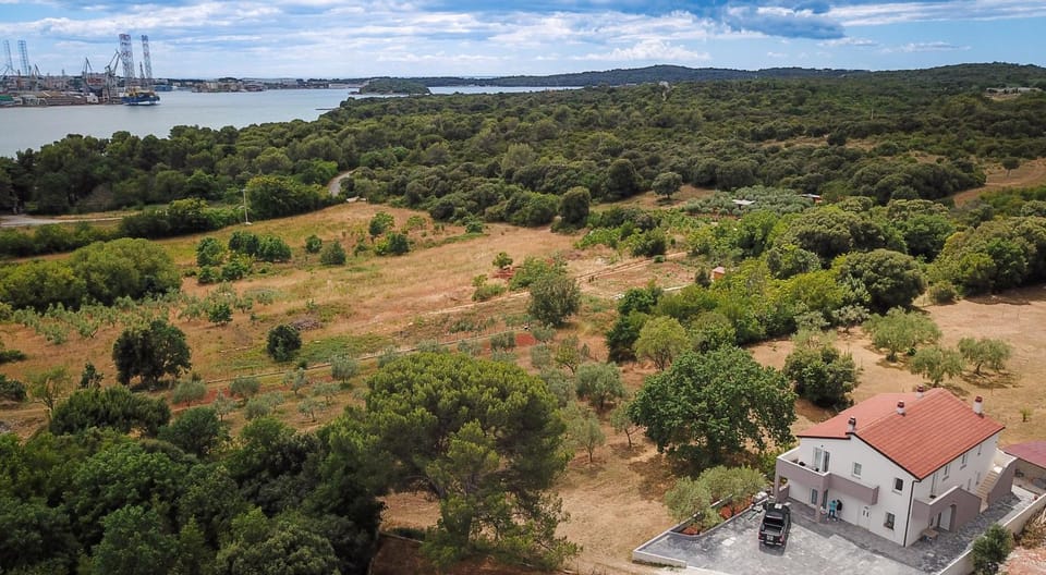 Nearby landmark, Natural landscape, Bird's eye view, City view, Sea view, Inner courtyard view