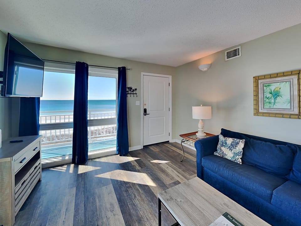 TV and multimedia, Balcony/Terrace, Living room, Sea view, furniture, air conditioner