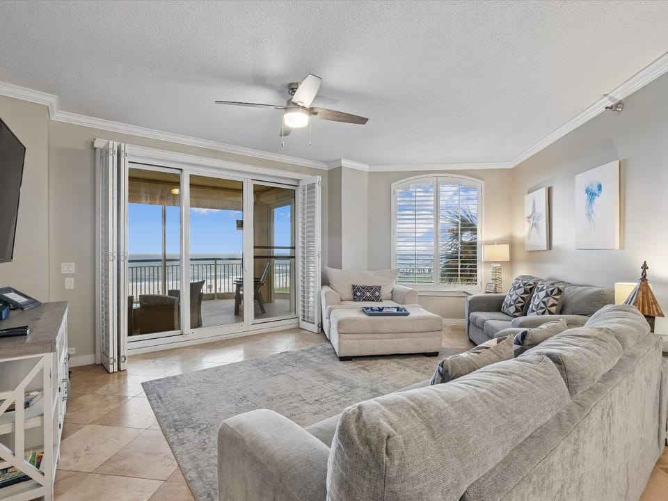 Balcony/Terrace, Living room, Seating area, Sea view, furniture
