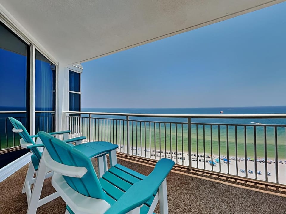 Balcony/Terrace, Seating area, Beach, Sea view