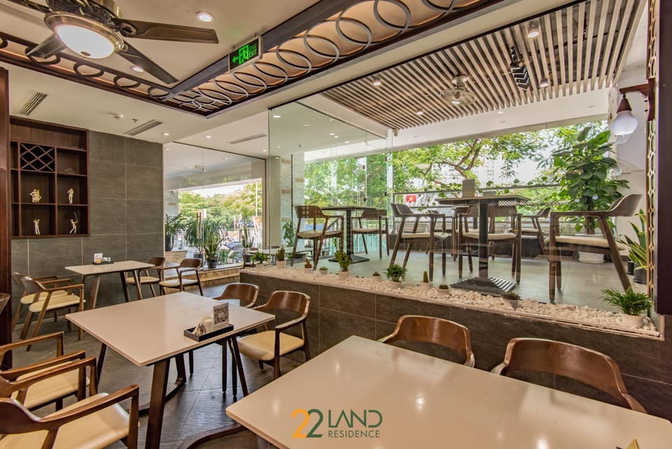 Restaurant/places to eat, Seating area