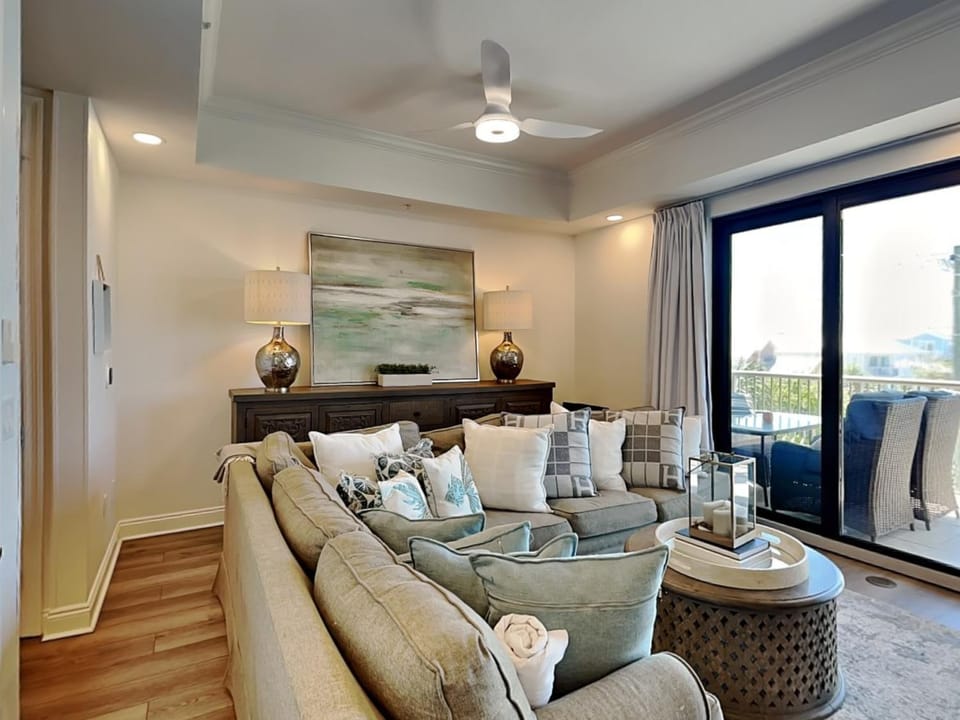 Balcony/Terrace, Living room, Seating area, furniture