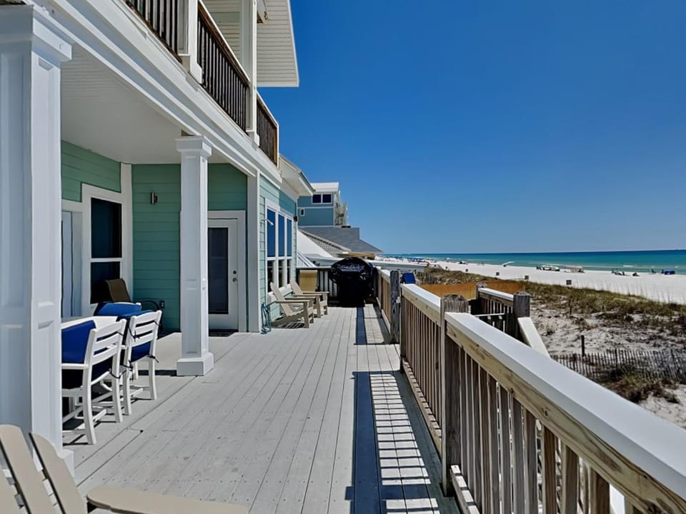 BBQ facilities, Balcony/Terrace, Beach, Sea view