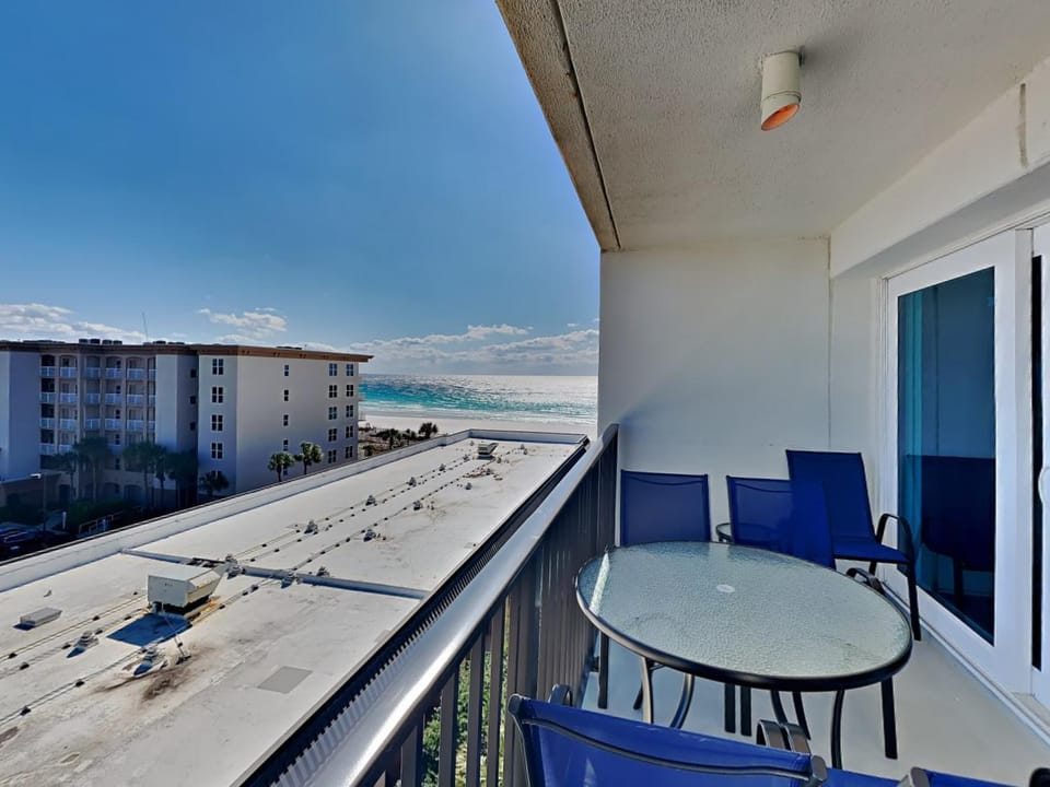 Balcony/Terrace, Seating area, Sea view