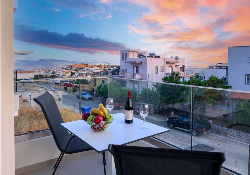 Vakakis Family Luxury Studios 2 Apartment in Palaiochora